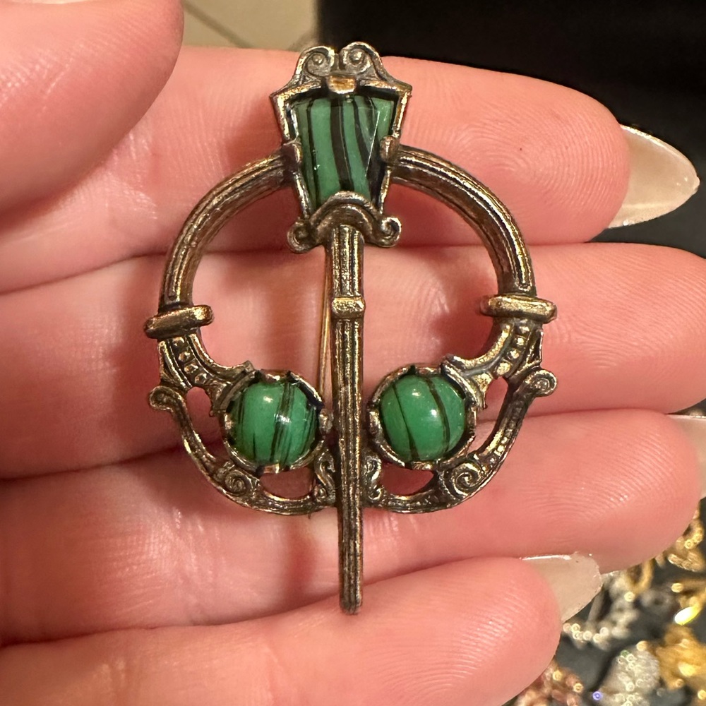 VINTAGE Celtic Penannular Brooch - Green Art Glass Costume Jewelry, Gold Tone